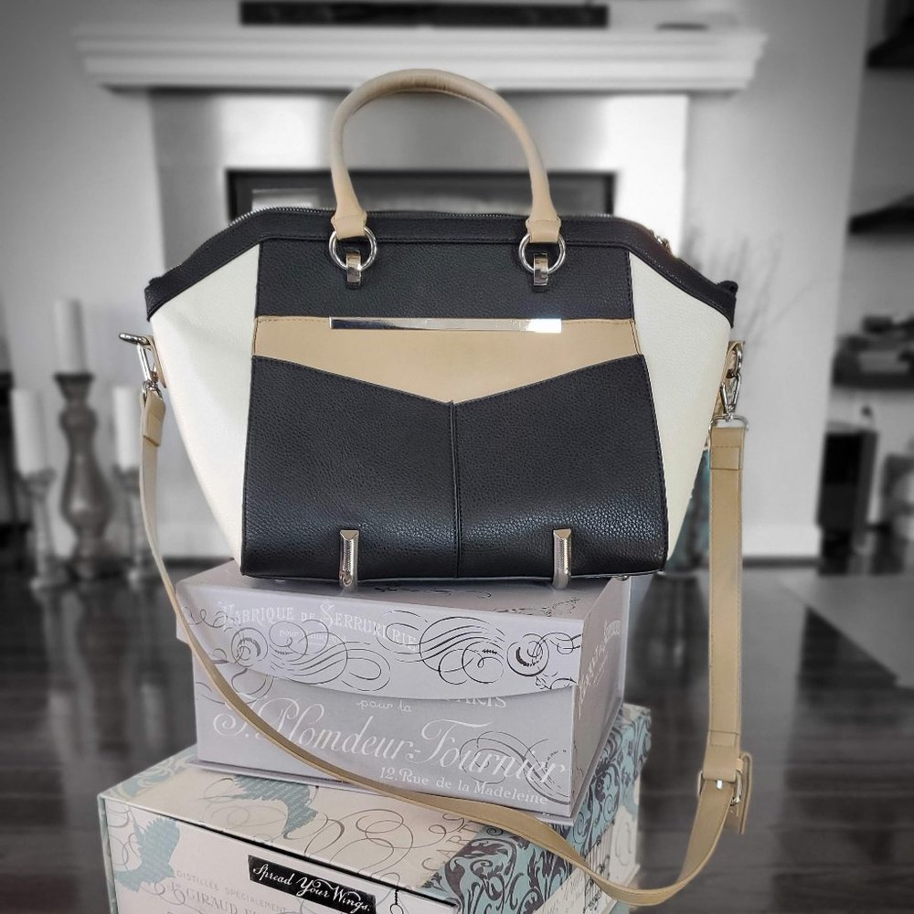 Almost new Charming Charlie Tri-Color Handbag